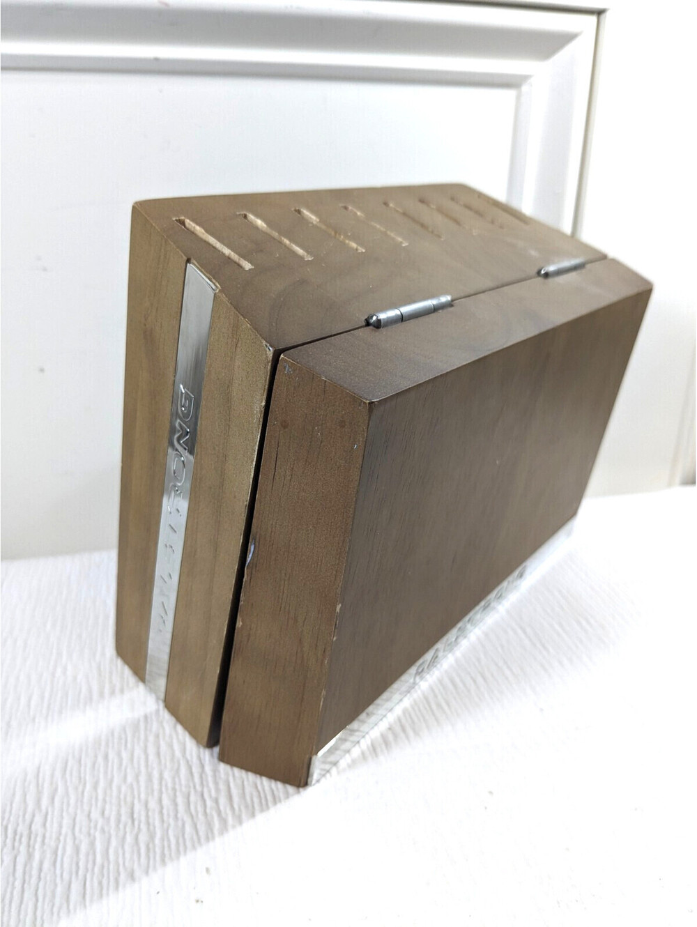 Dalstrong Knife Block 8 slot Gladiator Series wood holder folding Foldable brown